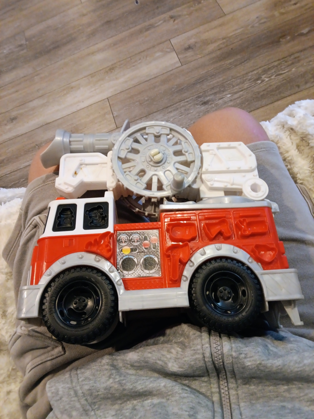 Red and White Kids Fire Truck Bath Toy - Durable Play Vehicle